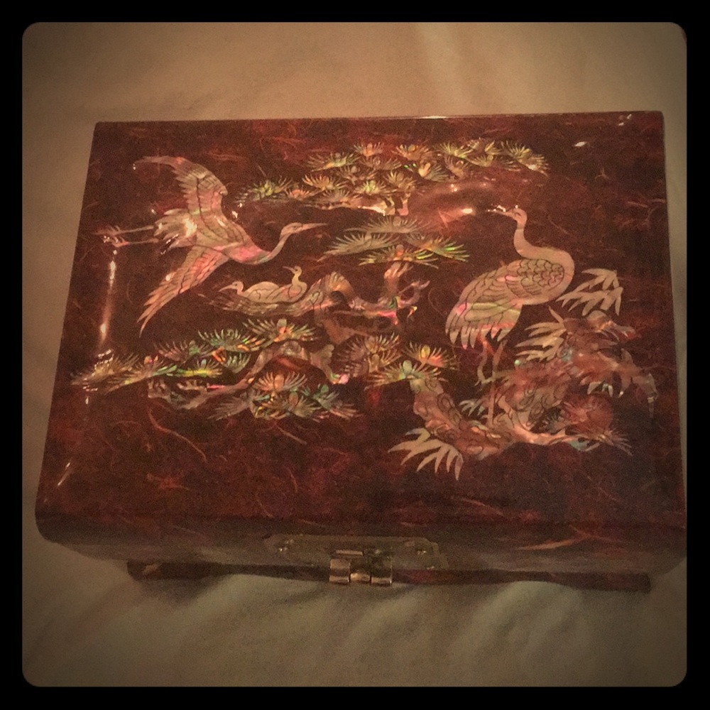 Korean Jewelry Box with iridescent birds on it